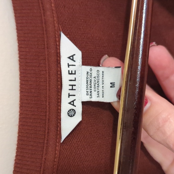 Athleta Rust Color V Neck Sweatshirt. Size M - Picture 2 of 8